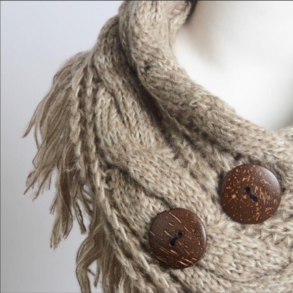 Fringe knit Wrap Infinity Scarf Button Mocha - Picture 3 of 4